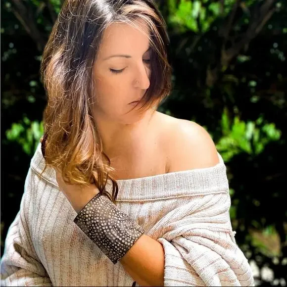 🔥🔥FIRE SALE🔥🔥 NEW! wrist wallet cuff - Picture 2 of 9